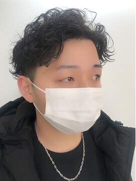 デイズ(DAYS) ツーブロック/波巻き/スパイラル/センターパート/パーマ