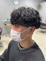 リット×ベリエ(Lit.×belier)&nbsp;波巻きスパイラルパーマメンズマッシュツーブロックメンズパーマ