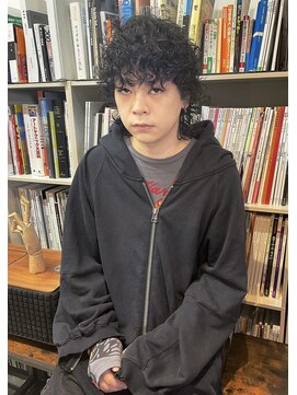 オンザ(ONTHE) ハードパーマウルフカット