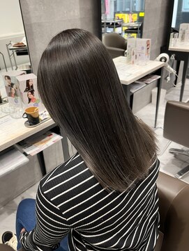 グロウバイニューヨークニューヨーク(Grow by NYNY) 【坂本】セミロング×プラチナアッシュハイライト