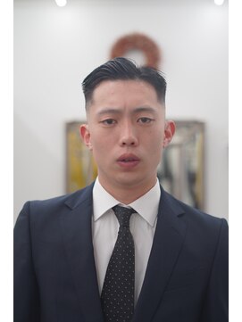 グランクラブ(GRANCLUB) カット パーマ フェード シェービング ヘッドスパ