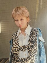 クリアオブヘアー リット(CLEAR of hair LiT) ハイトーンショート