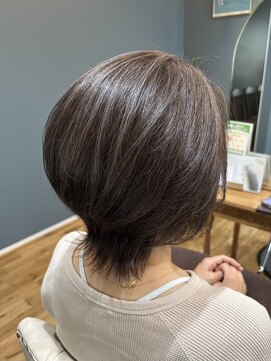 リビングルームス 茅ヶ崎(Living rooms) レイヤーボブ