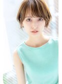 大人可愛い透明感ショート｜小顔レイヤーで柔らかい丸み