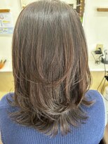 髪師 ケンジロウ(Kenjiro)&nbsp;ミディアムレイヤースタイル