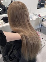 フィーリア 心斎橋堀江店(philia)&nbsp;ブリーチで作る艶ミルクティーカラー