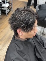アンダーバーホワイト 広島 並木店(_WHITE)&nbsp;縦落ちパーマ×ハイライト