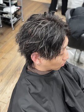 アンダーバーホワイト 広島 並木店(_WHITE) 縦落ちパーマ×ハイライト