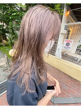 ムジーク(Musiiik) ケアブリーチでラベンダーベージュ