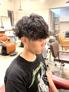 アンティコ(Antico) ツーブロック流行ツイストスパイラルモテ髪マッシュショート束感