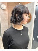 ボブパーマ　ぱっつんボブ　くるくるスパイラル　黒髪ボブ