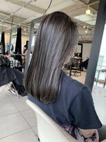 グロウ 丸の内(GLOW)&nbsp;グレージュグレーアッシュオリーブ顔周りカット前髪甲府美容室