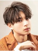 メンズヘアニュアンスパーマセンターパート刈り上げメンズカラー