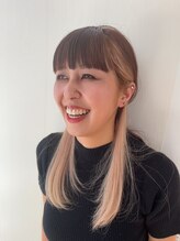 美容室メデューサ朝倉街道店 mana 店長