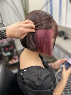 アドラ(ADLLA) チェリーレッド×ピンクインナーカラー