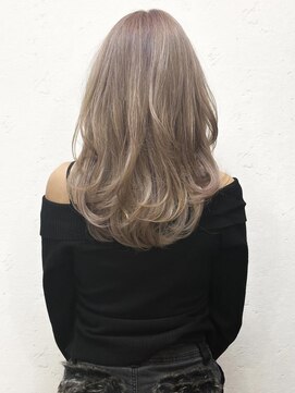 セルカ 新宿(CERCA) 外国人風サンドベージュカラー［CERCA新宿/新宿西口］