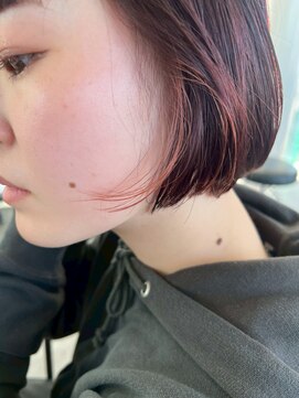 ワク(WAKU) 【WAKU】イヤリングカラー/ピンクベージュ/ショートボブ