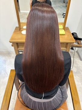 ロッカ(ROCCA) ロング×ストレート×髪質改善×艶髪×チェリーブラウン