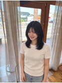 黒髪×セミウルフカット