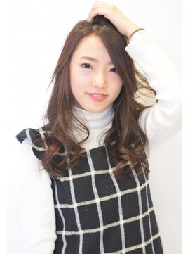 ロアール 楠(LOAOL KUSUNOKI) ピンク系カラーセミロング