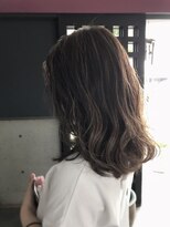 ナトゥーラ 岐阜(Natura) 外国人風透け感ベージュ無造作かきあげスタイル☆
