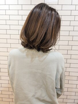 オーストヘアー リュウール(Aust hair Lueur) レイヤーロブ×コントラストハイライト×ラベンダーグレー K