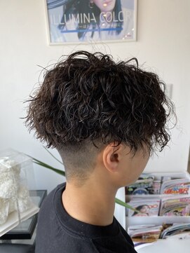 シャイン(Shine) メンズカット / メンズスタイル / ツイストスパイラルパーマ