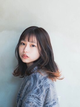 ニカイ(2F) 似合わせカット/イメチェン/裾カラー/セクションカラー/外ハネ