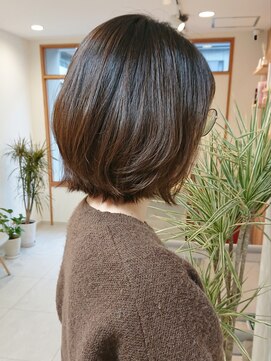 スーリール(sourire) ツヤツヤしっとり外ハネボブ