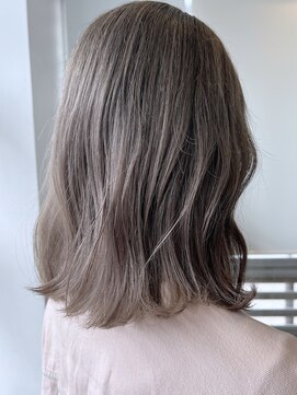 ザ カラー ラボ(THE COLOR LABO) ブリーチ　ダブルカラー　シアーベージュ　韓国ミディアム