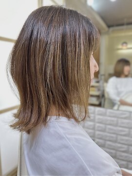 トランクサロンカッパード 大人切りっぱなしボブ+白髪ぼかし+生コラーゲンTR