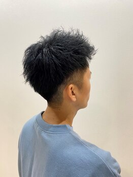 シャイン(Shine)の写真/【メンズカット初回¥3200】メンズStyleを得意とするオーナーのON/OFFどちらもキマる360°計算されたカット!