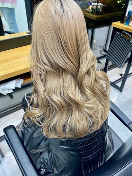 マザー(MOTHER) ダブルカラーブロンドベージュカラーケアブリーチハイトーン韓国