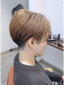 ヘアーサロン カヴィエ(hair salon covie) 刈り上げショート　ハンサムショート　センターパート
