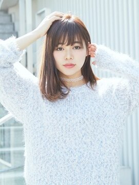 レヴィー(Revie) ☆透明感がたまらない！！大人可愛いナチュラルストレート♪