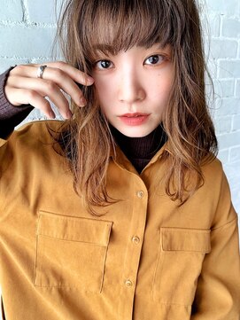 ベルビアンカ(Belle BIANCA) Belle BIANCA インナーカラー×パーマ抜け感ウェーブbyマツモト