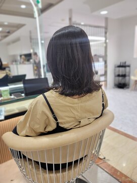 e.m.a プレミアムビューティーサロン 栄駅店(e.m.a PREMIUM BEAUTY SALON) 切りっぱなしボブ