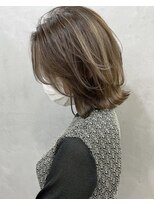 ウェイズトウキョウ 新宿店(Ways TOKYO)&nbsp;レイヤーカット　ハイライトベージュ　くびれボブ　外ハネボブ
