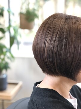 ウトカ(utoca) ショートボブ