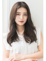 トッカ ヘアアンドトリートメント 難波店 センターパートロング