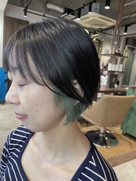 パルタージュ大宮イースト (PaRtage 大宮 East) ［PaRtage］パキッとしないグリーンインナー