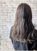 ロングレイヤー××抜け感××透明感××アッシュグレージュ色