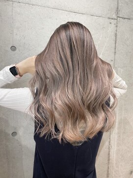 ミラシィ 成田(Mirashy) ハイライトカラーミルクティーベージュレイヤーカット