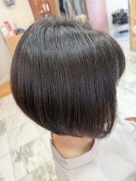 プレジール PLAISIR 大人ショートボブ