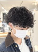 メンズラフセンターパート波巻きスパイラルパーママッシュウルフ
