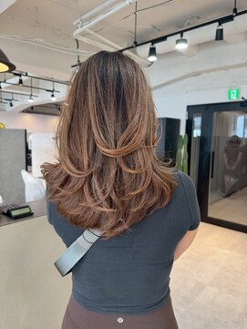 メリー オオサカ(Merly Osaka) layer balayage