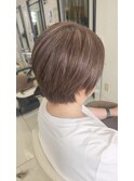 白髪ぼかしショートヘア