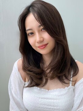 トリコ トウキョウ アヴェダ 表参道店(tricot TOKYO AVEDA) 顔まわりレイヤー　くびれヘア　くびれミディ