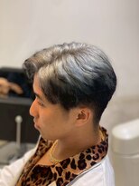 アース 常盤平店(HAIR & MAKE EARTH)&nbsp;シルバーグラデーション×ツーブロックマッシュ
