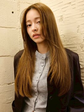 ランプ 代官山(the lamp) 20代大人美人美髪艶髪透明感ライトブラウン小顔ロングレイヤー